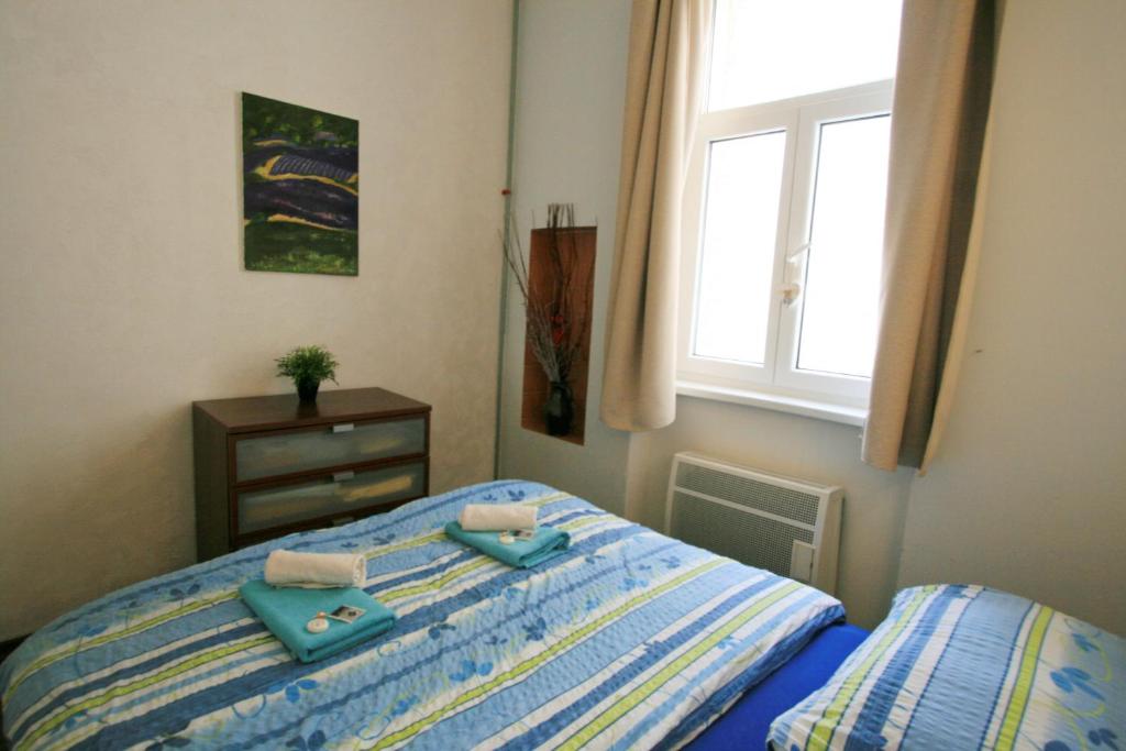 Apartment No 8 Zeyerova 17 room 2